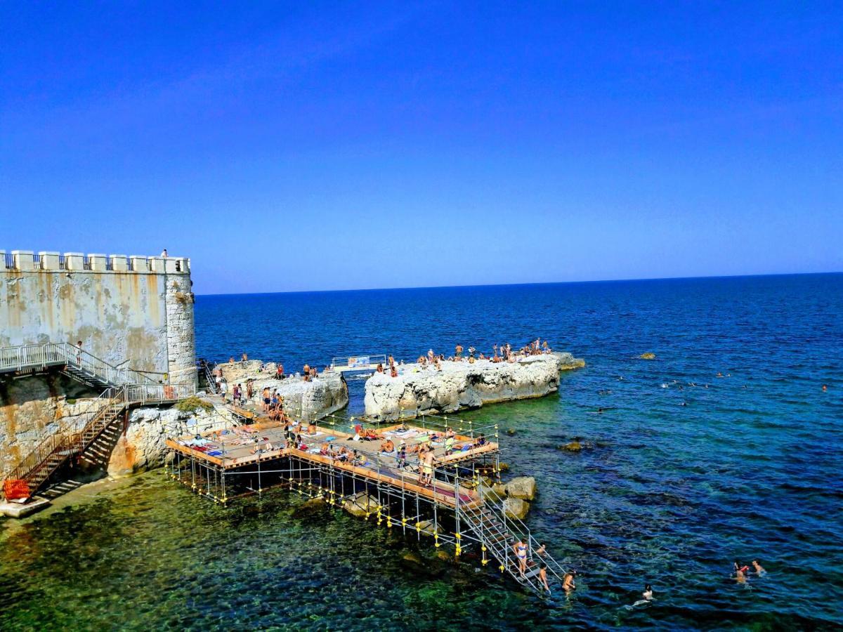 Incantevole Appartamento In Palazzo Storico Ortigia シラクーサ エクステリア 写真