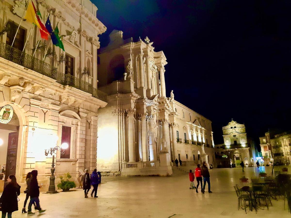 Incantevole Appartamento In Palazzo Storico Ortigia シラクーサ エクステリア 写真