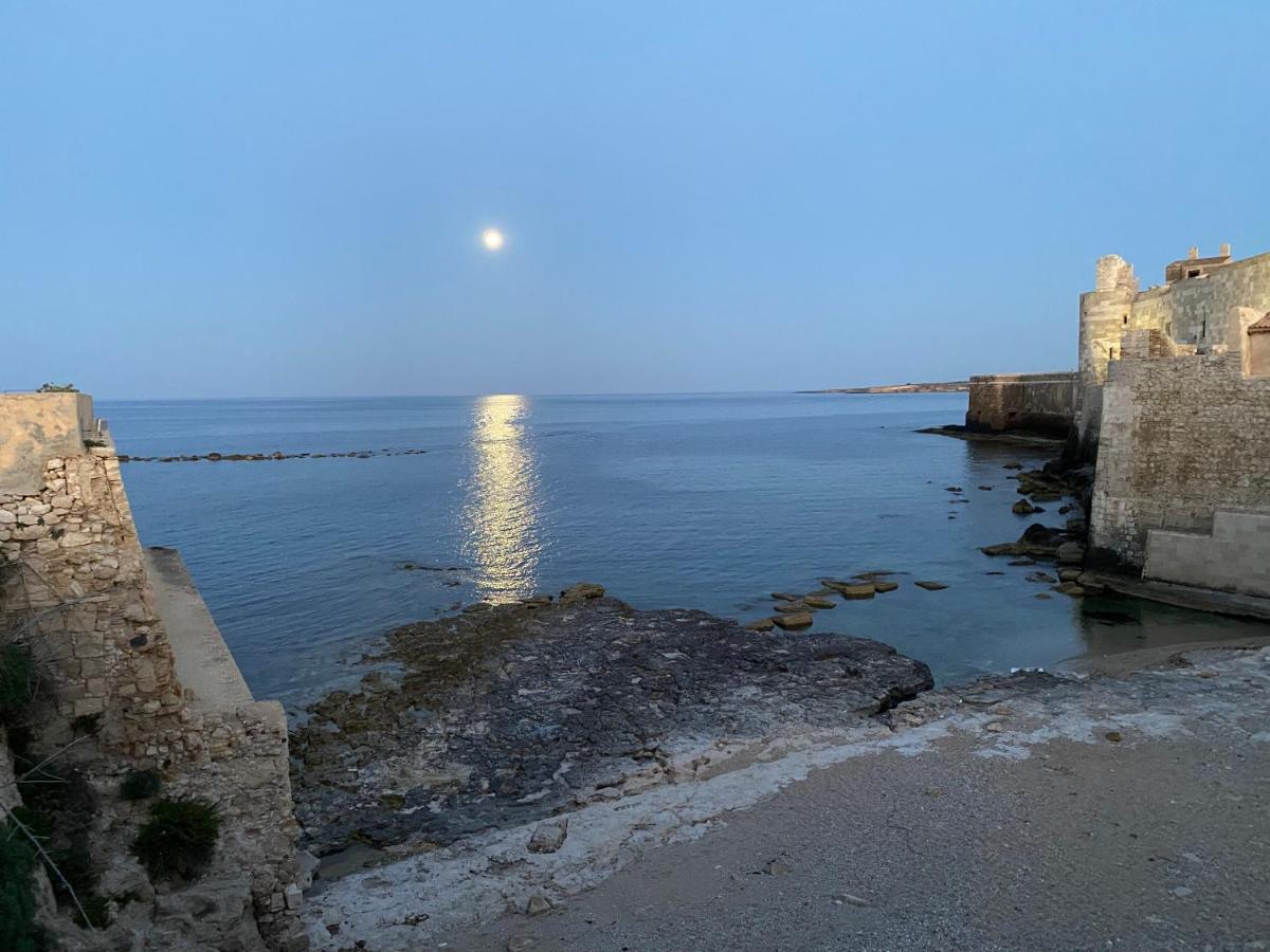 Incantevole Appartamento In Palazzo Storico Ortigia シラクーサ エクステリア 写真
